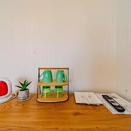 & Mirakul Guest house