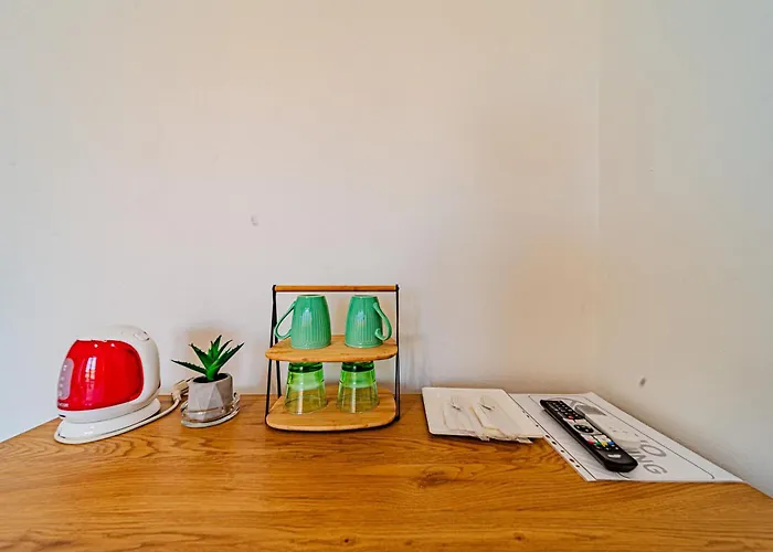 & Mirakul Guest house