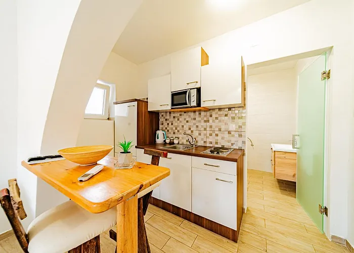 & Mirakul Guest house Vela Luka