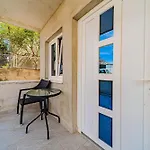 & Mirakul Guest house 3*