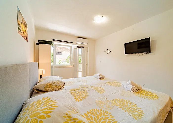 & Mirakul Guest house 3*