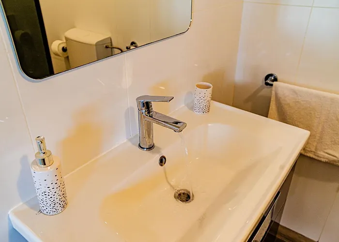 & Mirakul Guest house 3*