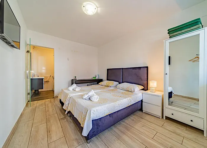 Guest house & Mirakul